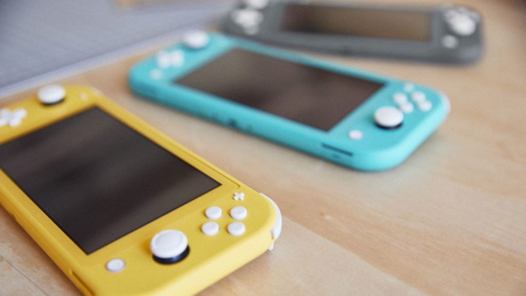 how many games can a switch lite hold