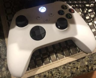 ‘White Xbox Series X controller’ image fuels Lockhart speculation