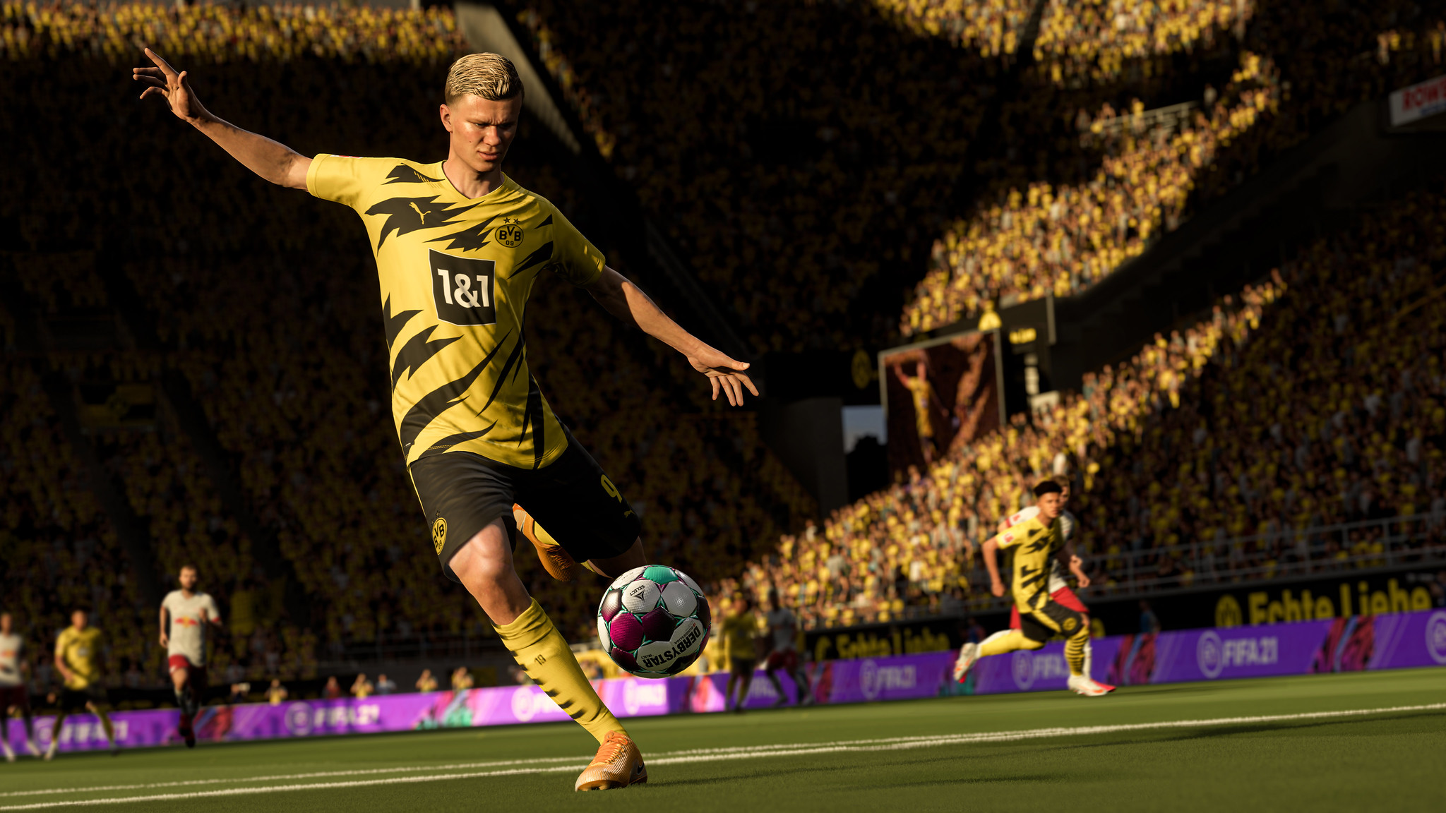 FIFA 21 for PS5 uses DualSense’s adaptive triggers to convey stamina