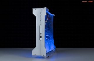PC modder creates fully functioning water cooled PlayStation 5