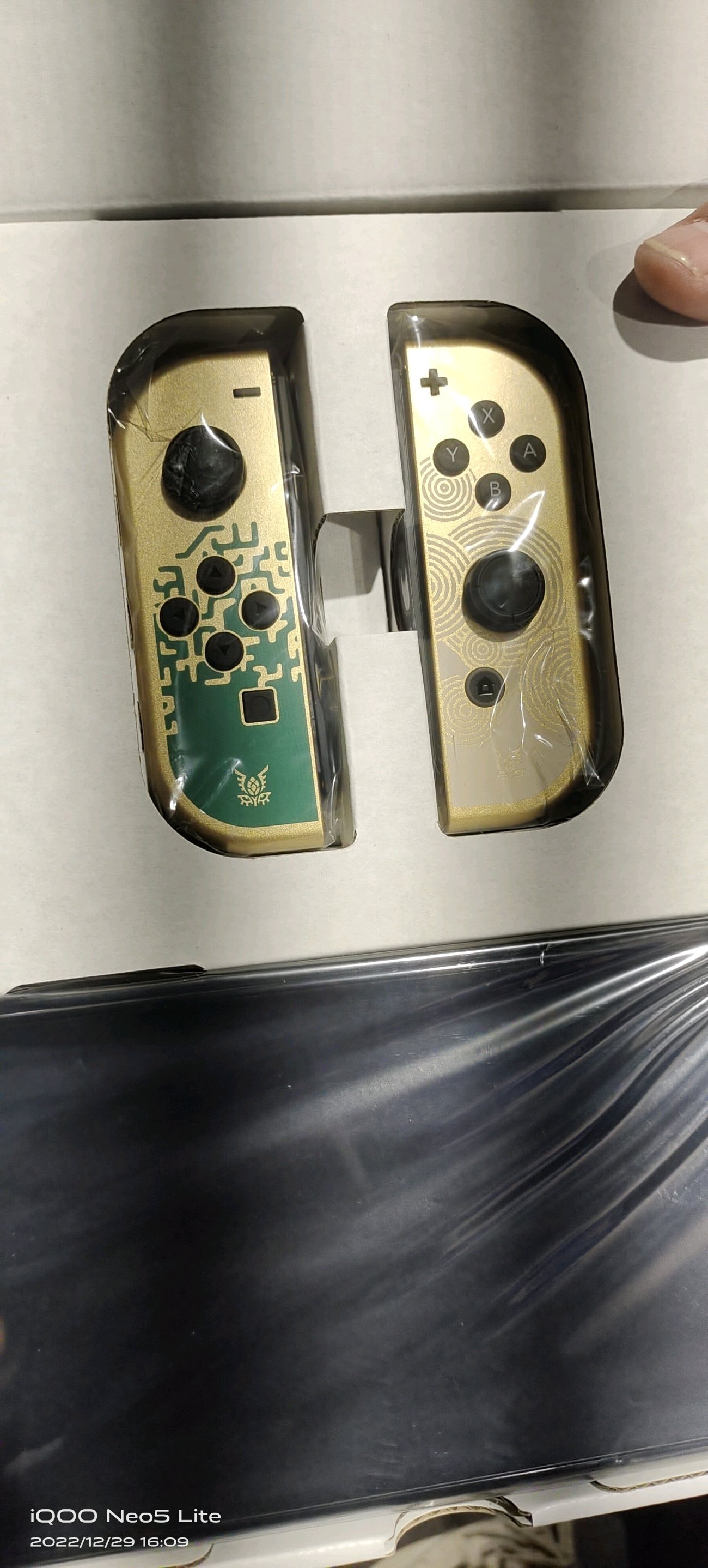 Images claim to show special Zelda: Tears of the Kingdom OLED Switch