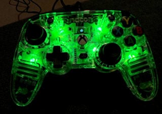 Review: The Nacon Pro Compact Colorlight gives new meaning to light entertainment