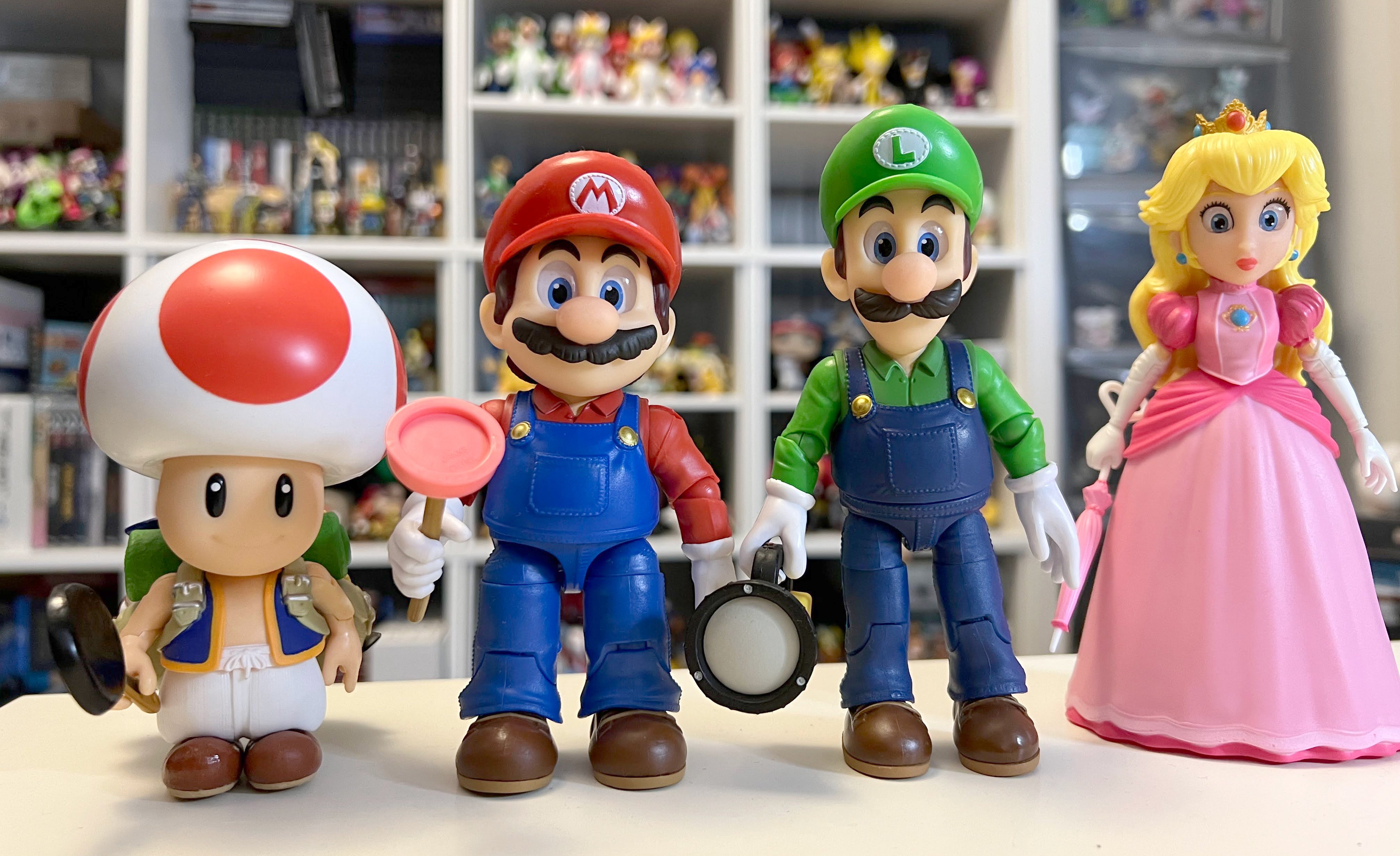 The Super Mario Bros Movie 5 Luigi Articulated Figure NEW 2023