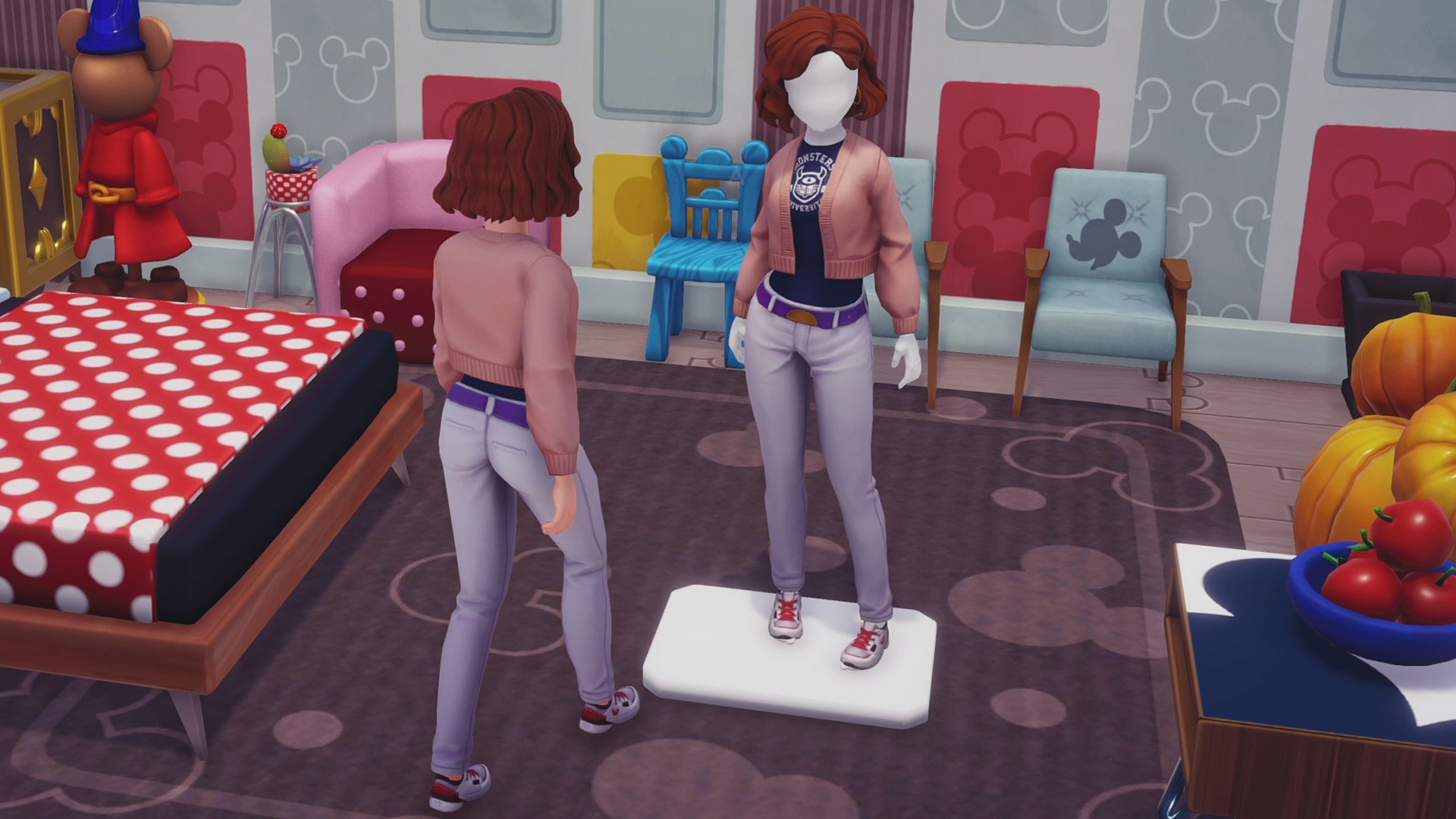 Disney Dreamlight Valley How to add mannequins and dress them VGC