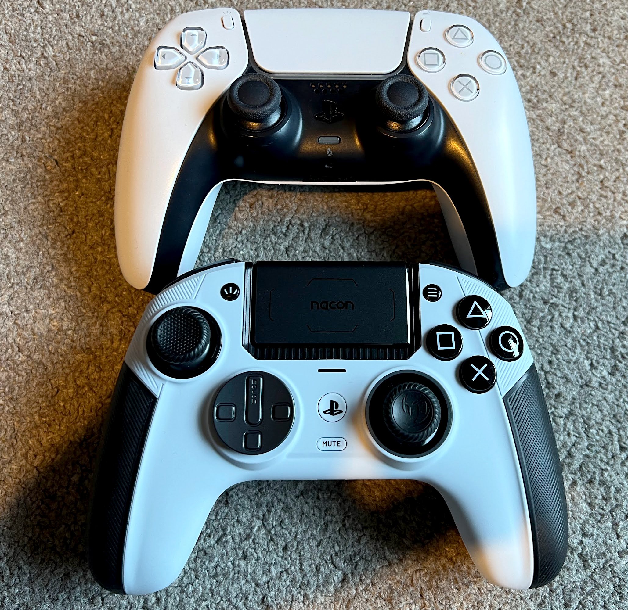 Black PS5 Controller REVOLUTION 5 PRO - Nacon