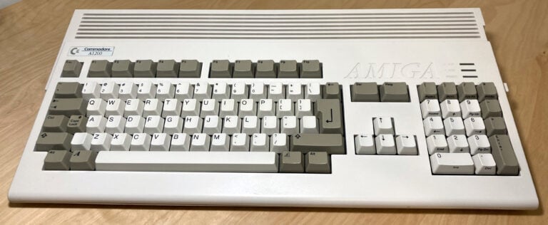 その他 Commodore Amiga A 1200 Commodore_Amiga_A1200-768x316.jpg