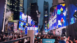 Mewtwo takes over Times Square as Pokémon recreates original Pokémon Go trailer
